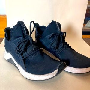 Black Reebok sneakers